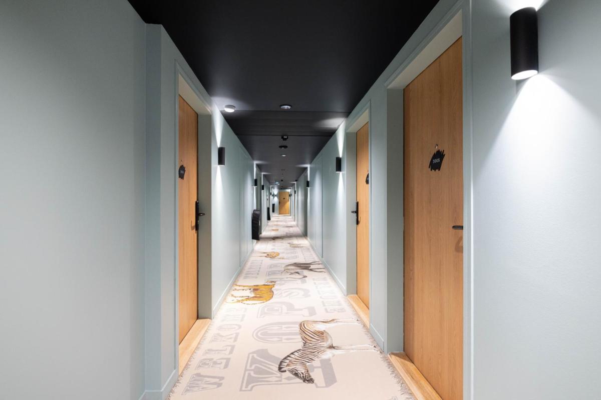 KOPSTER Hotel Residence Paris Ouest Colombes - Housity