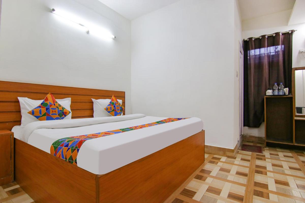 FabHotel Sunita's - Housity