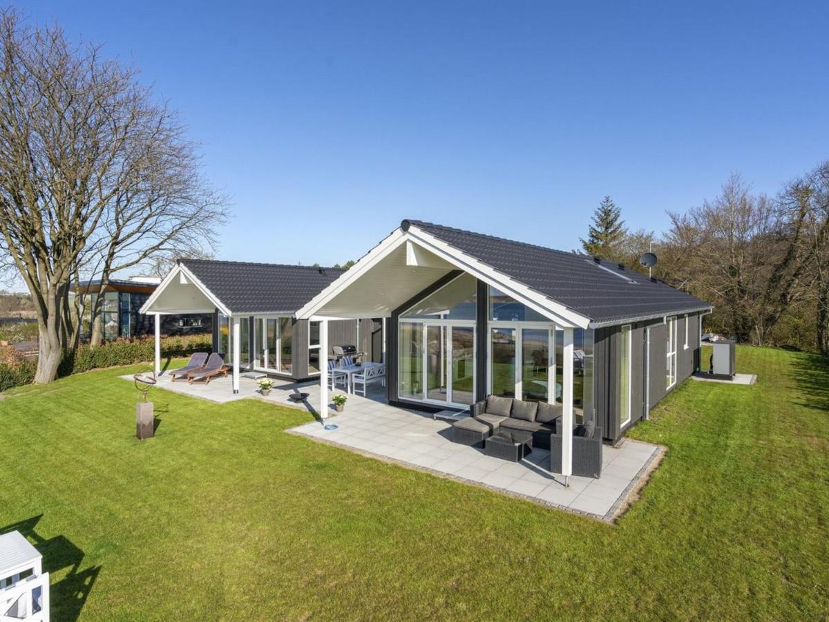 Holiday Home Lander - 20m from the sea in SE Jutland by Interhome - Housity