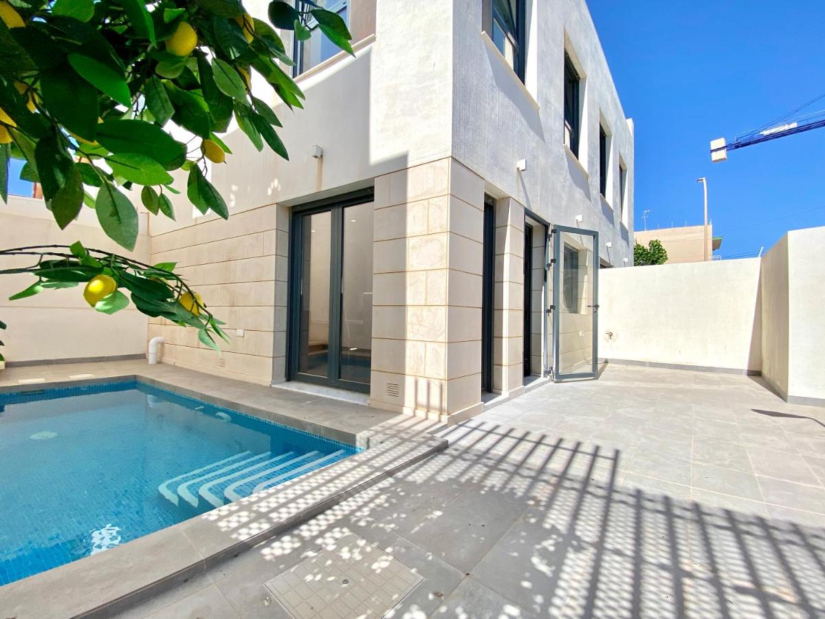 Suitetrails - Beach House in Torre de la Horadada with Pool