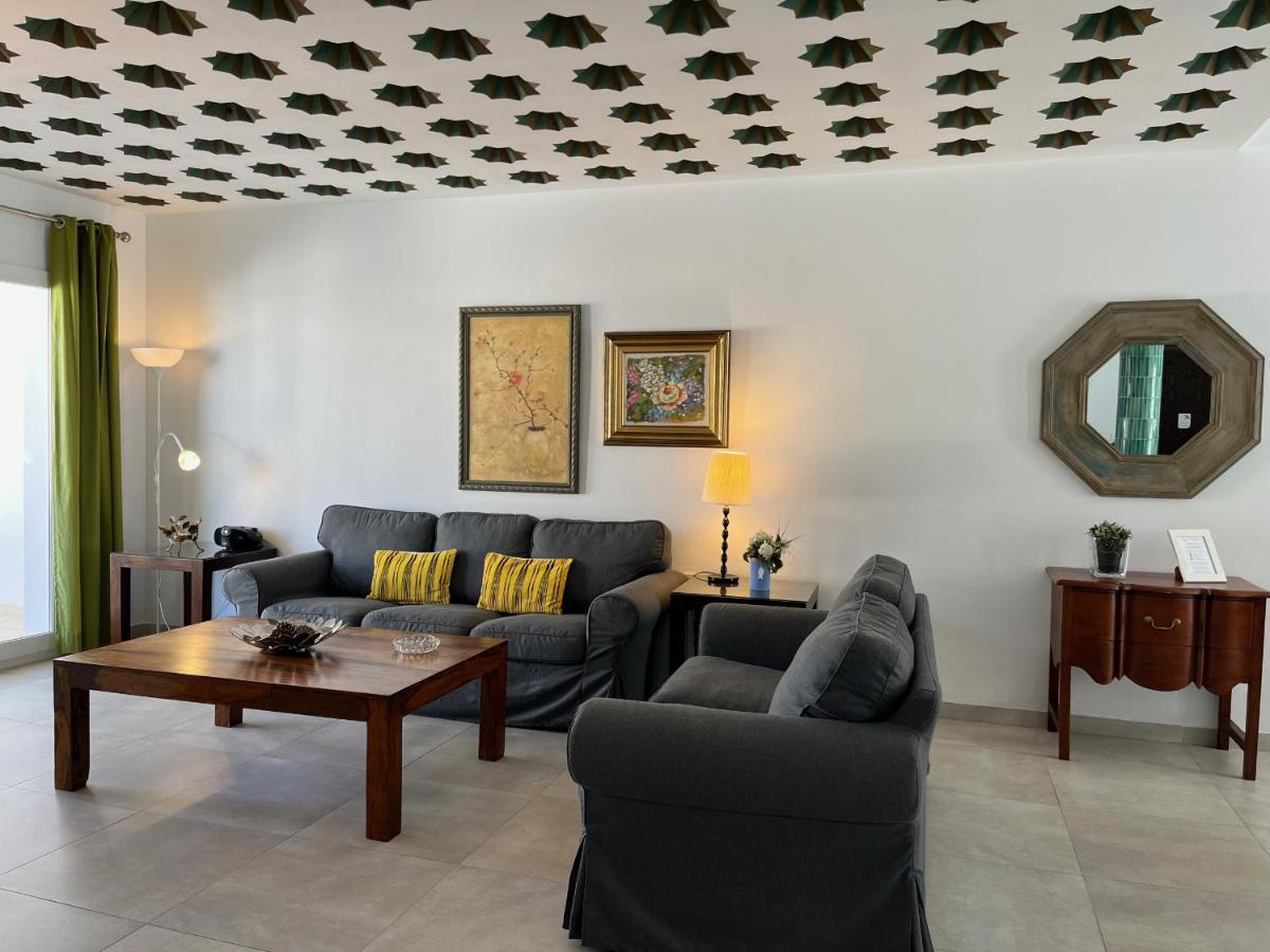 Nerja Paradise Rentals - Villa Perla - Housity