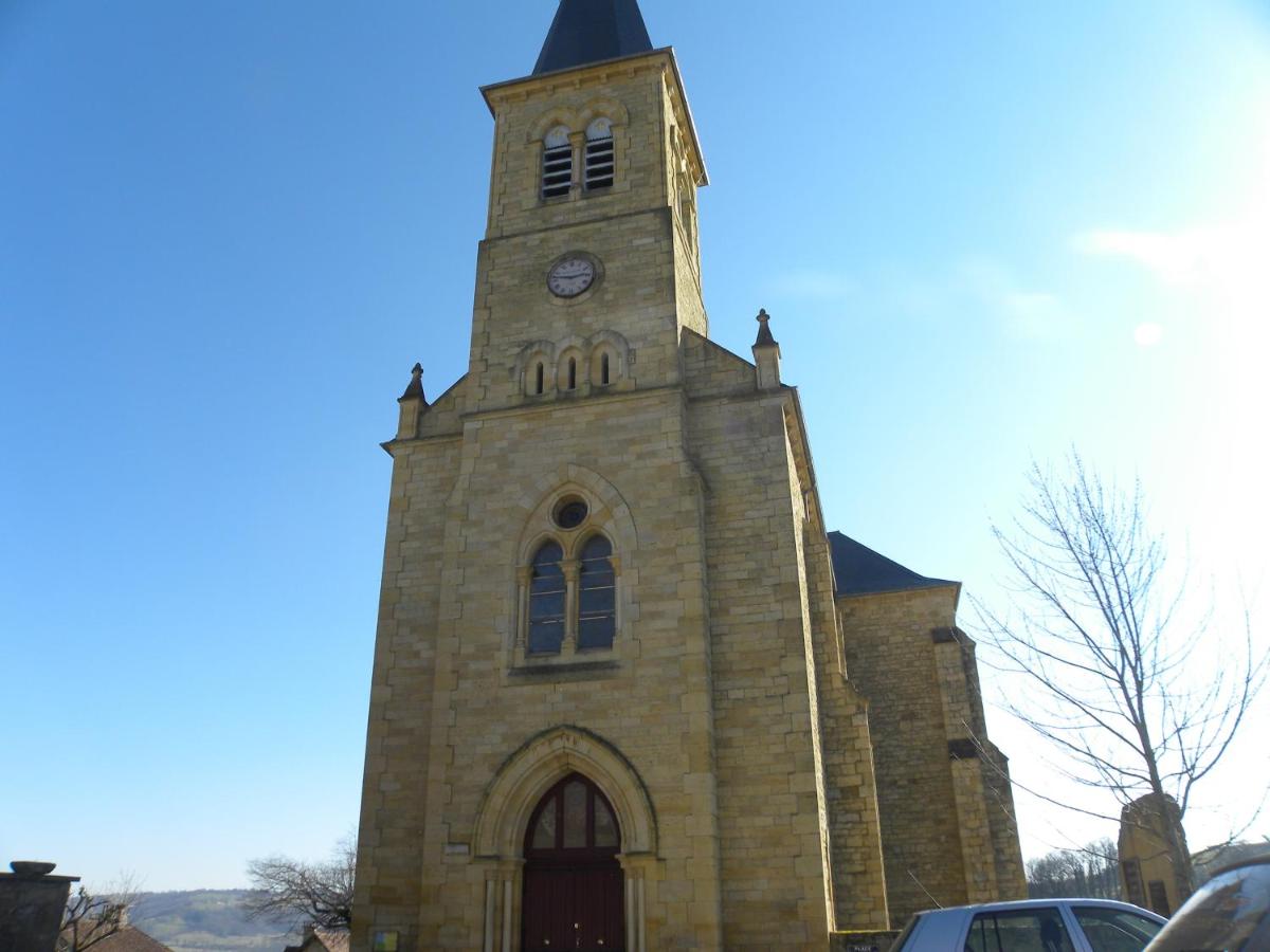 Hotel La Bastie d'Urfé - Housity