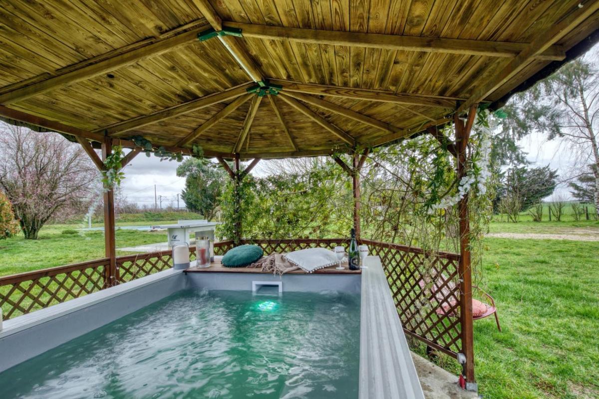Crazy Villa La Forgé Buffet 41 - Heated pool - Foot - 2h Paris - 30p - Housity