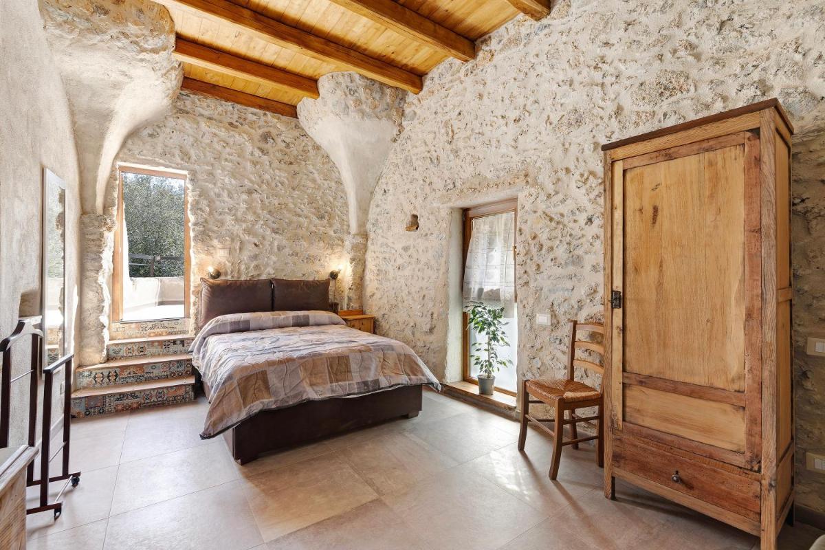 Fuggi nel verde 2 - Housity