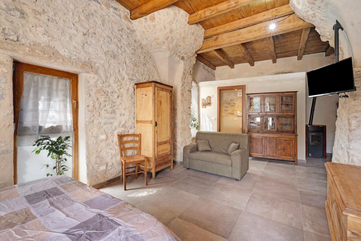 Fuggi nel verde 2 - Housity