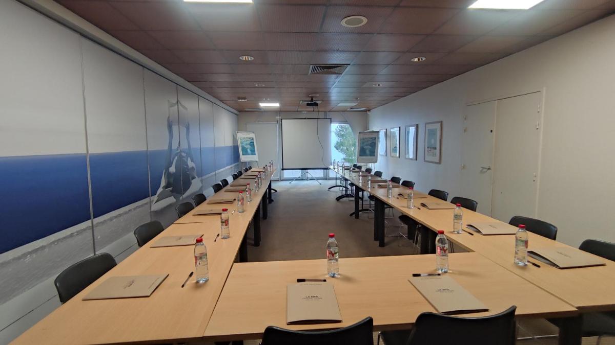 Espace de conférence ou salle de réunion dans l'établissement Hôtel Serge Blanco - Relais Thalasso & Spa