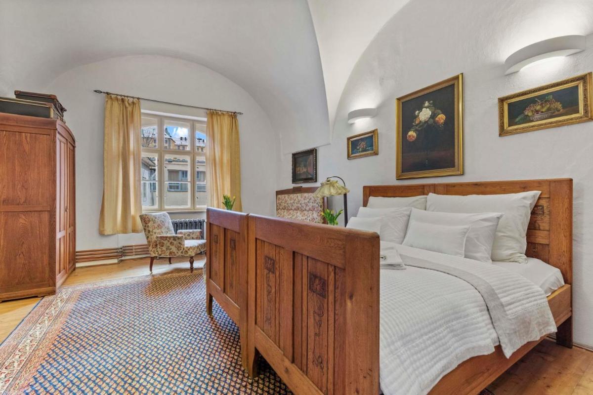 Vila Štiavnica - Housity