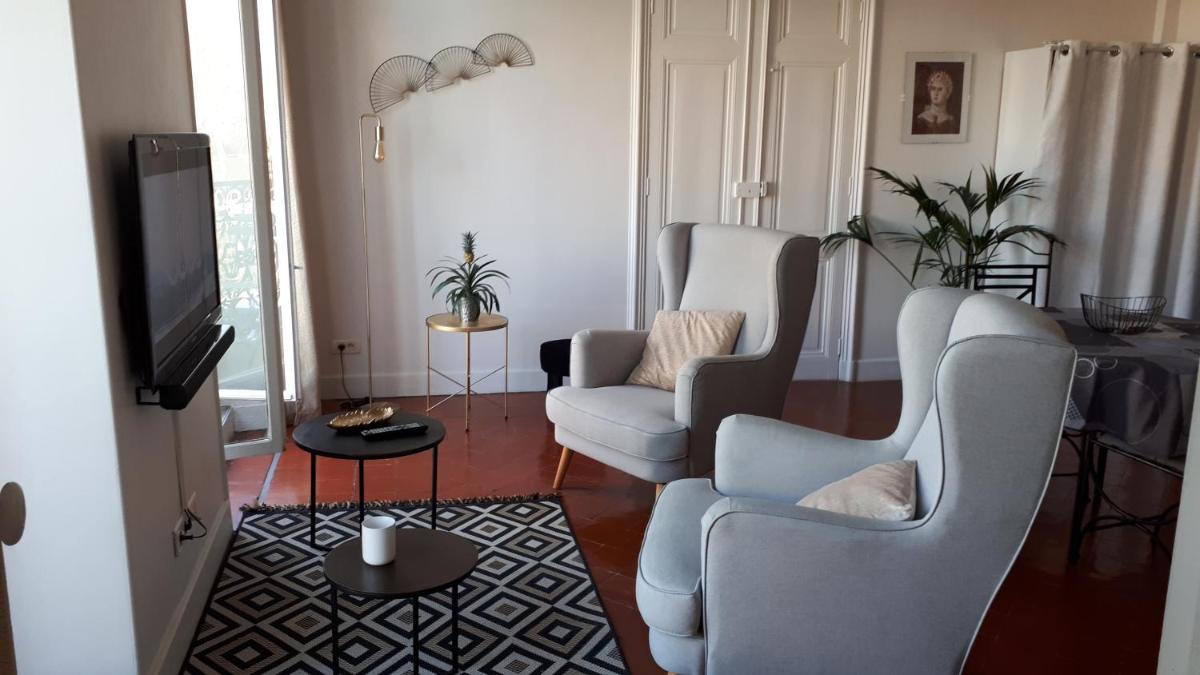 Appartement avec balcon, bord du canal, Wifi. - Housity