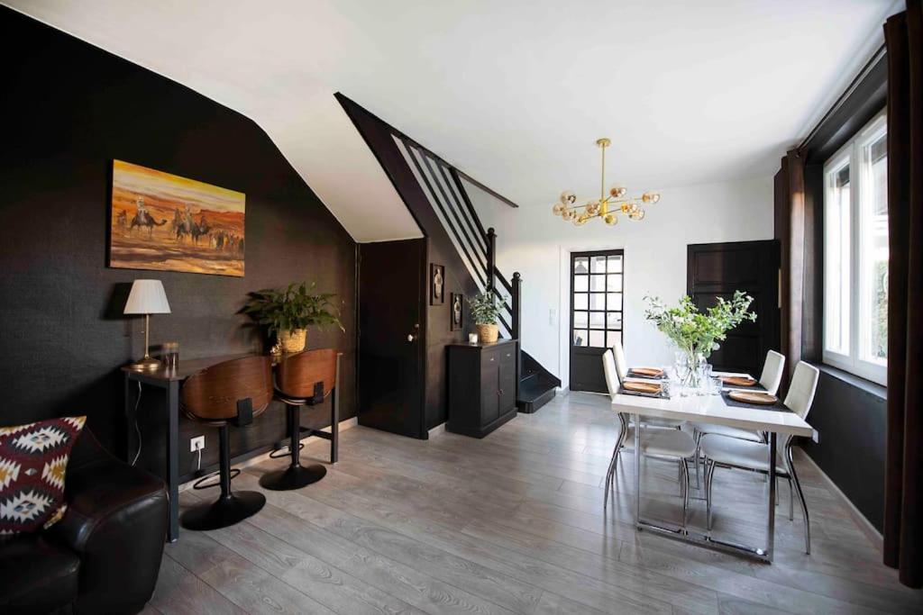 Jolie Maison sur Orléans, Parking & Climatisation - Housity
