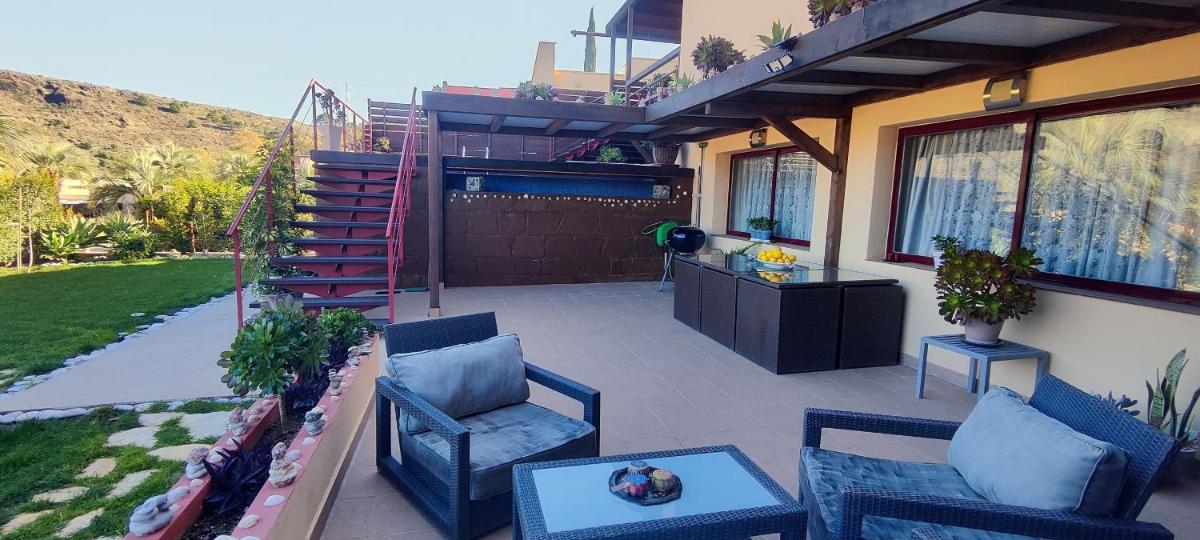 Gorgeous 3 Bedrooms in Villa Natural Reserve Park! - Housity