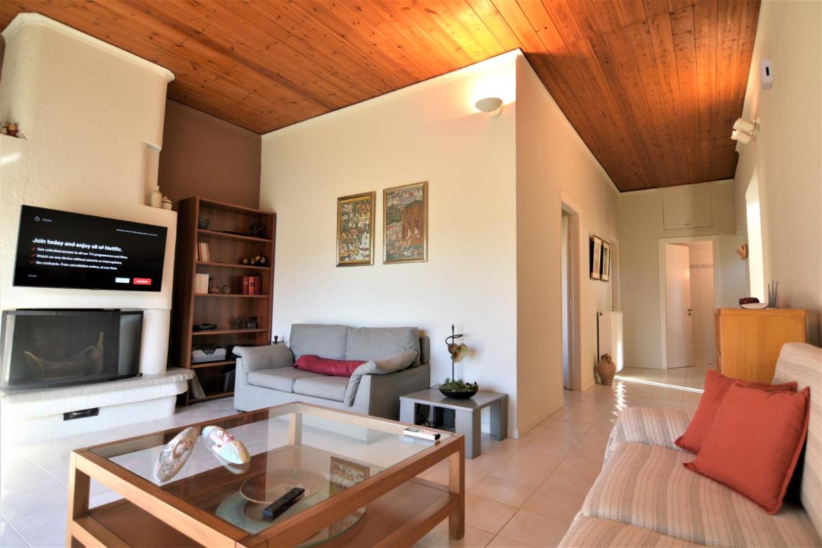 Mata's Spacious Apartment - Housity