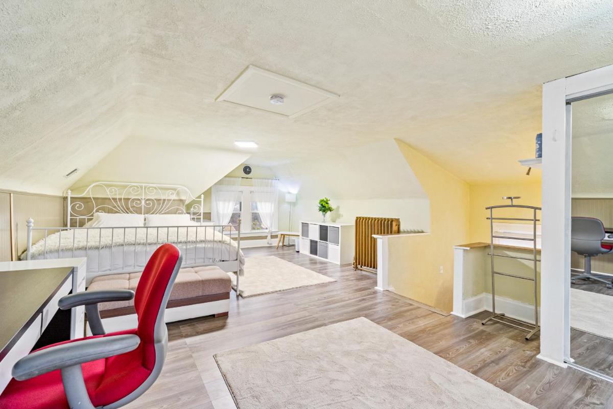 Big house private room - Housity
