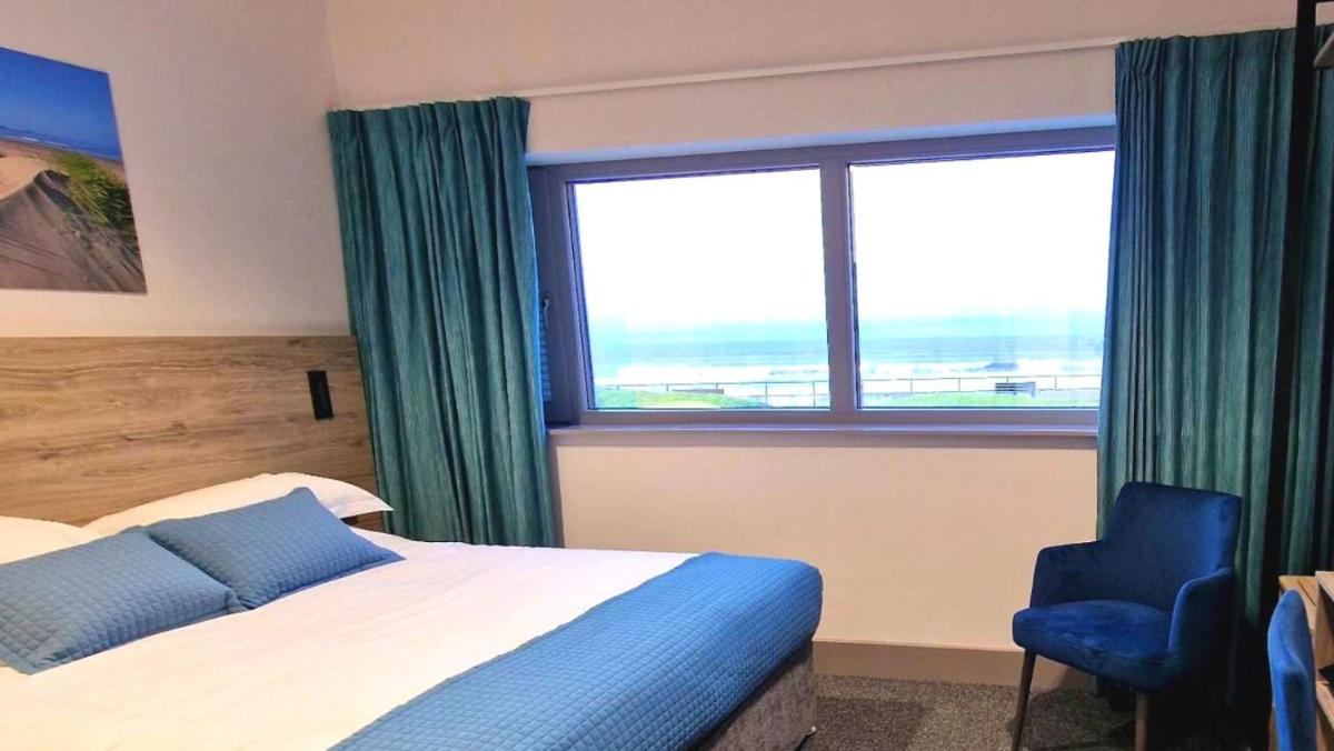Caban, Pendine Sands - Housity