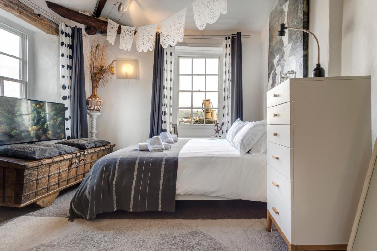 The Colour House, Kendal Getaway - Housity