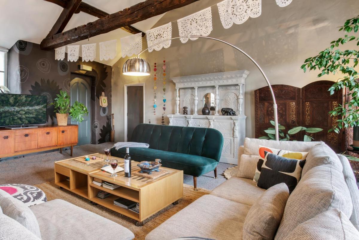 The Colour House, Kendal Getaway - Housity