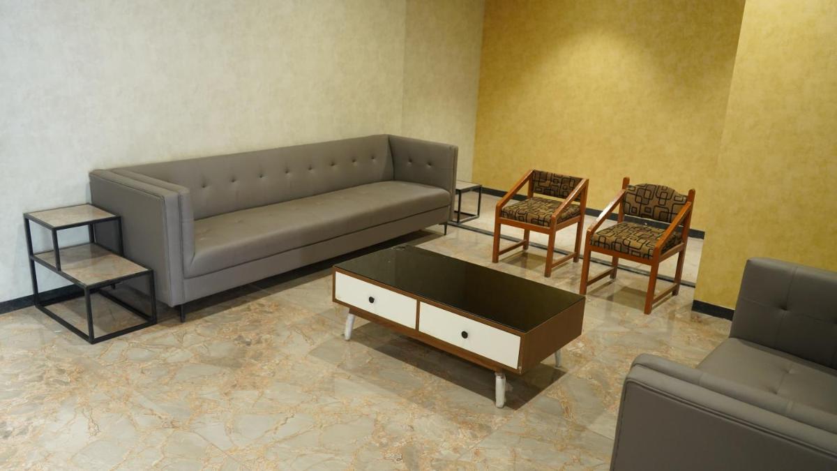 Purple Beds by VITS Dwarkesh, Surat - Housity