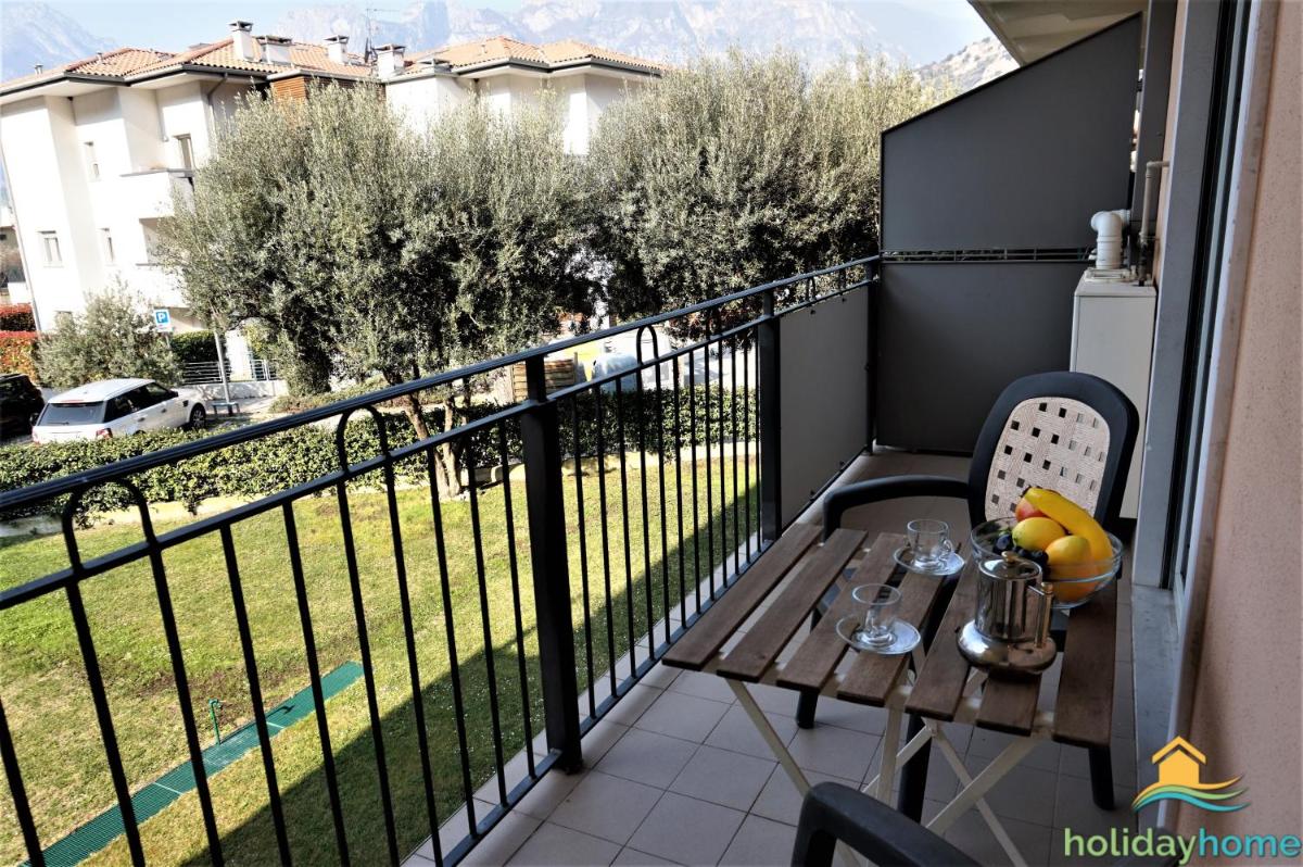 Angel Lake Home - Housity