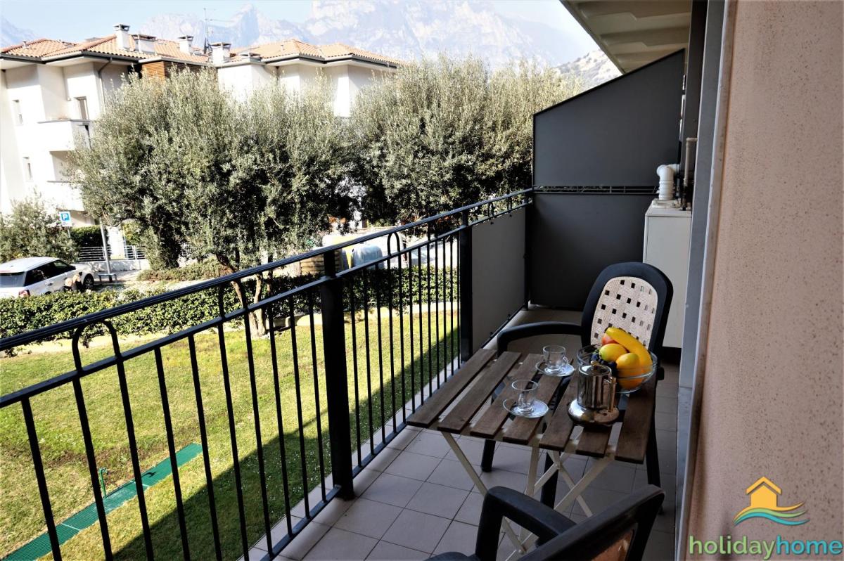 Angel Lake Home - Housity