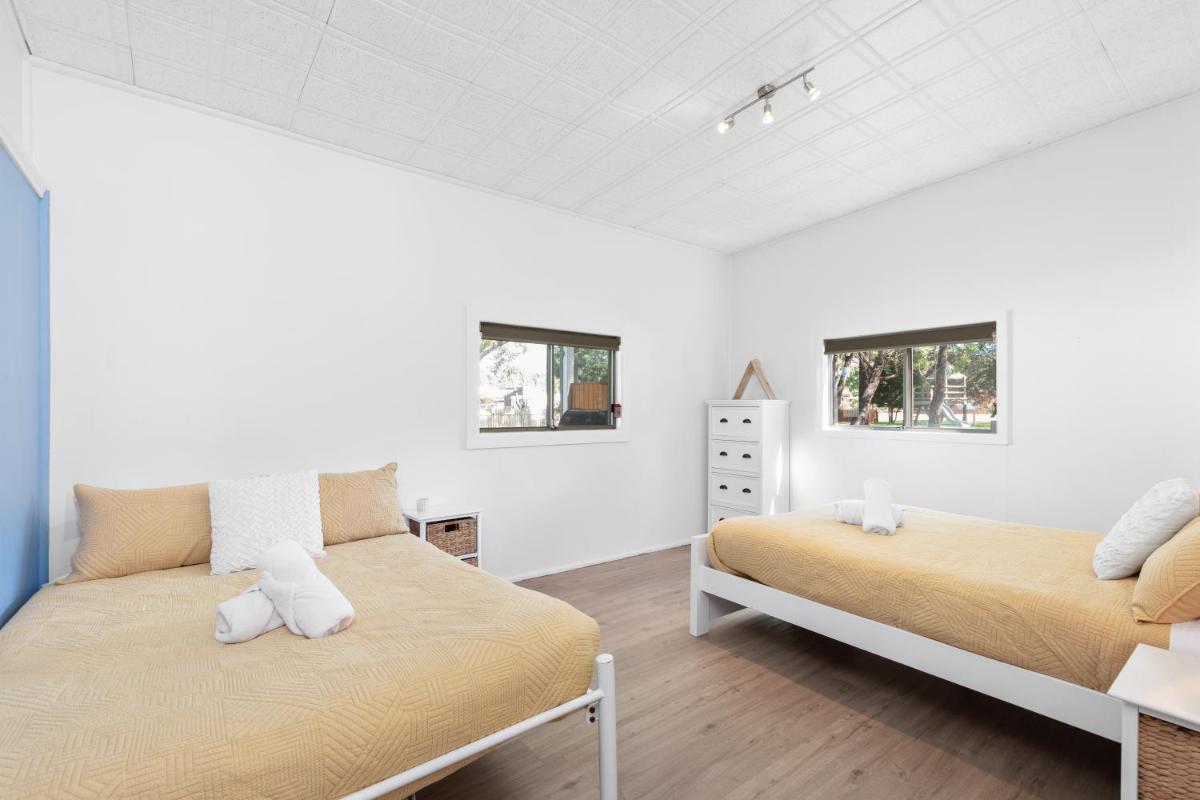 Abode Callala Beach Jervis Bay - 100m to Beach! - Housity