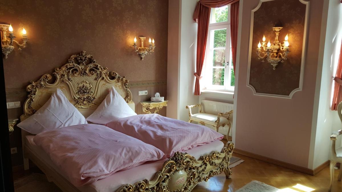 Schloss Sennfeld - Hotel & Veranstaltungsort - - Housity