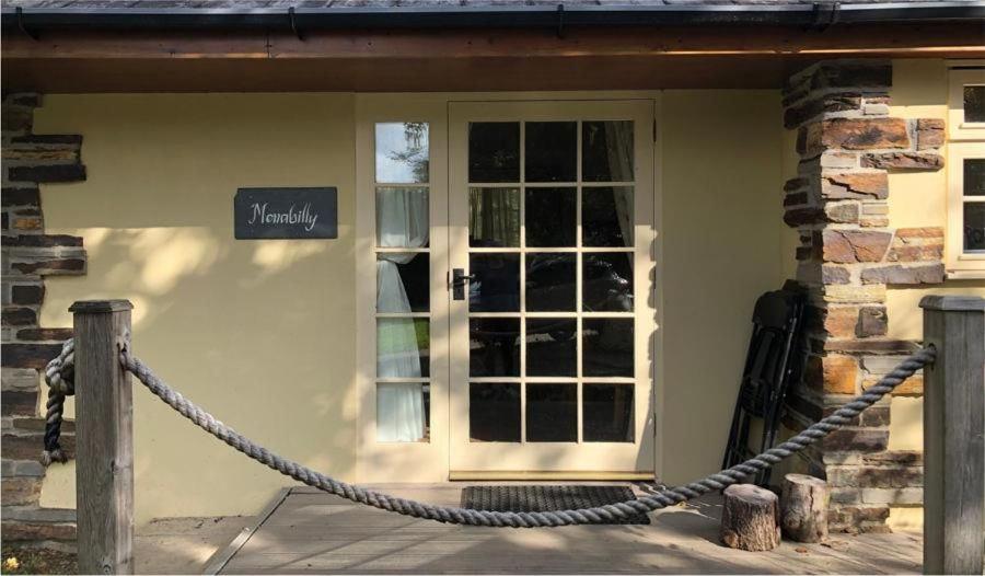 Menabilly Apartment - Housity