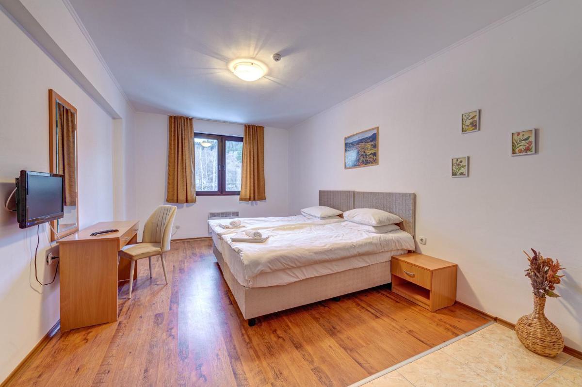 Hotel Silver Hills - Housity