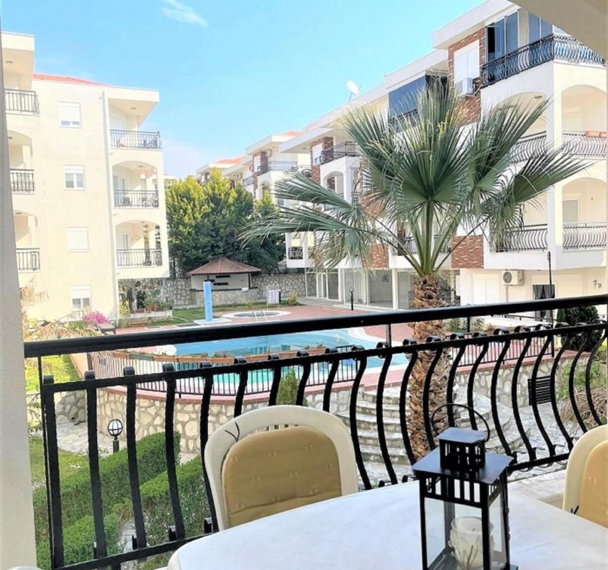 Guarantee yourself a wonderful holiday in this 3 bed home and popular community - Housity