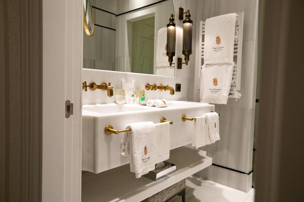 Un baño de Hotel Casa Palacio Don Ramón