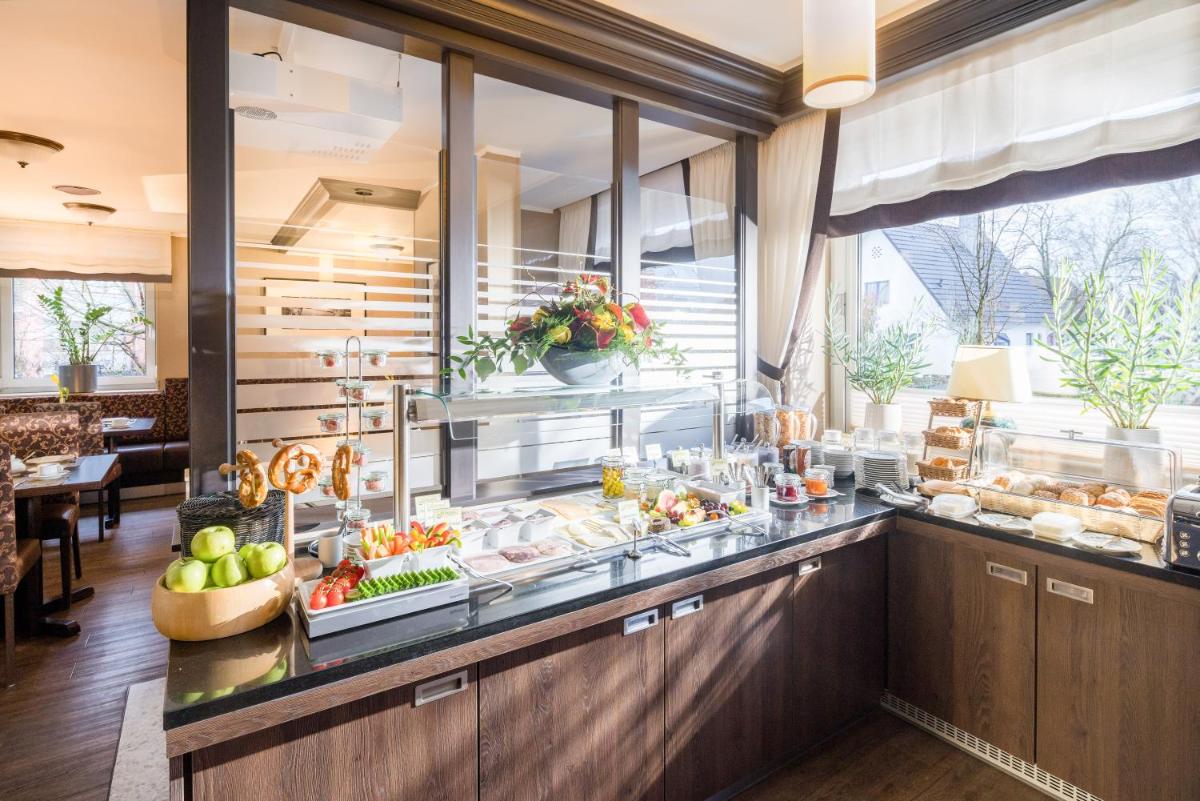Hotel Stadtidyll & Dependancen - Housity