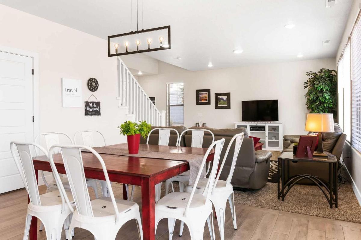 Desert Rose home - Housity