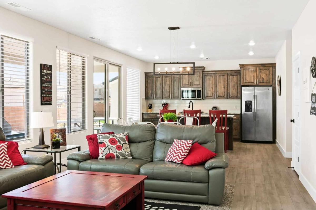 Desert Rose home - Housity