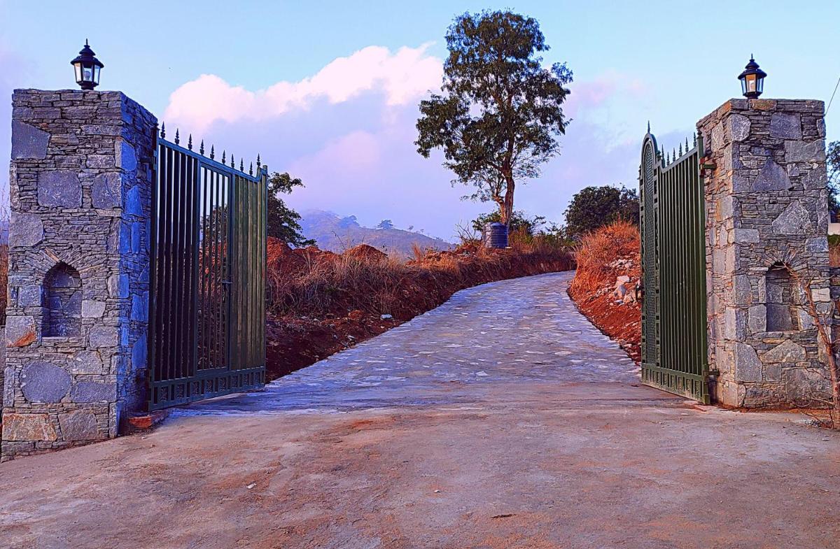 Takhat Villa Kumbhalgarh by Stotrak - Housity