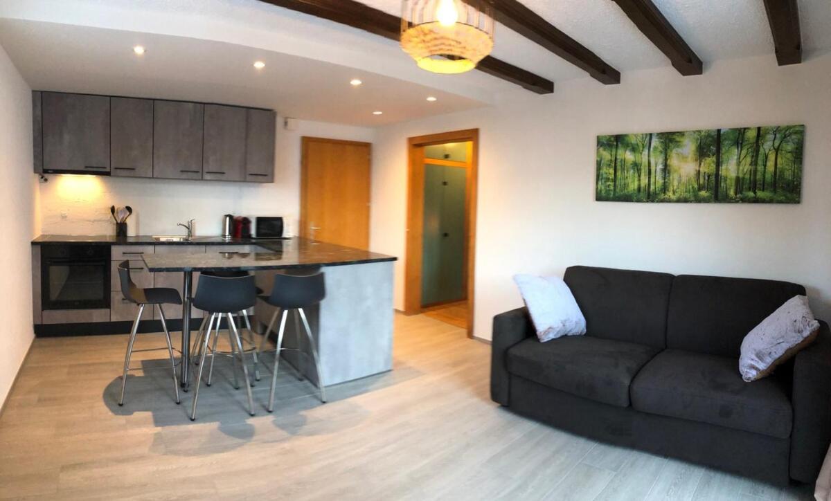 Chez Tonton - Housity