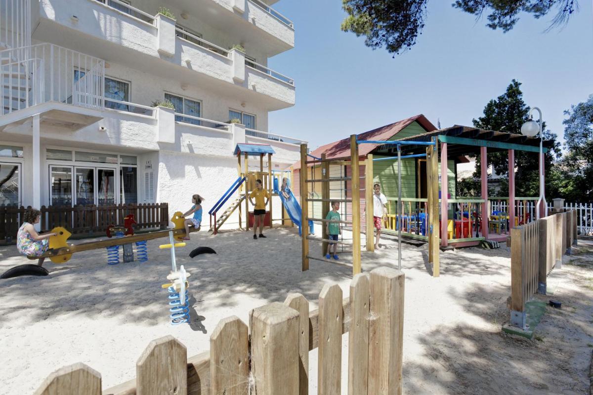 Zona de juegos infantil en Grupotel Los Príncipes & Spa