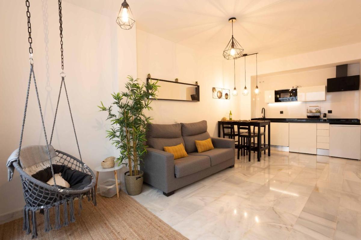 Relaxing vacation home @ the heart of Malaga - Housity