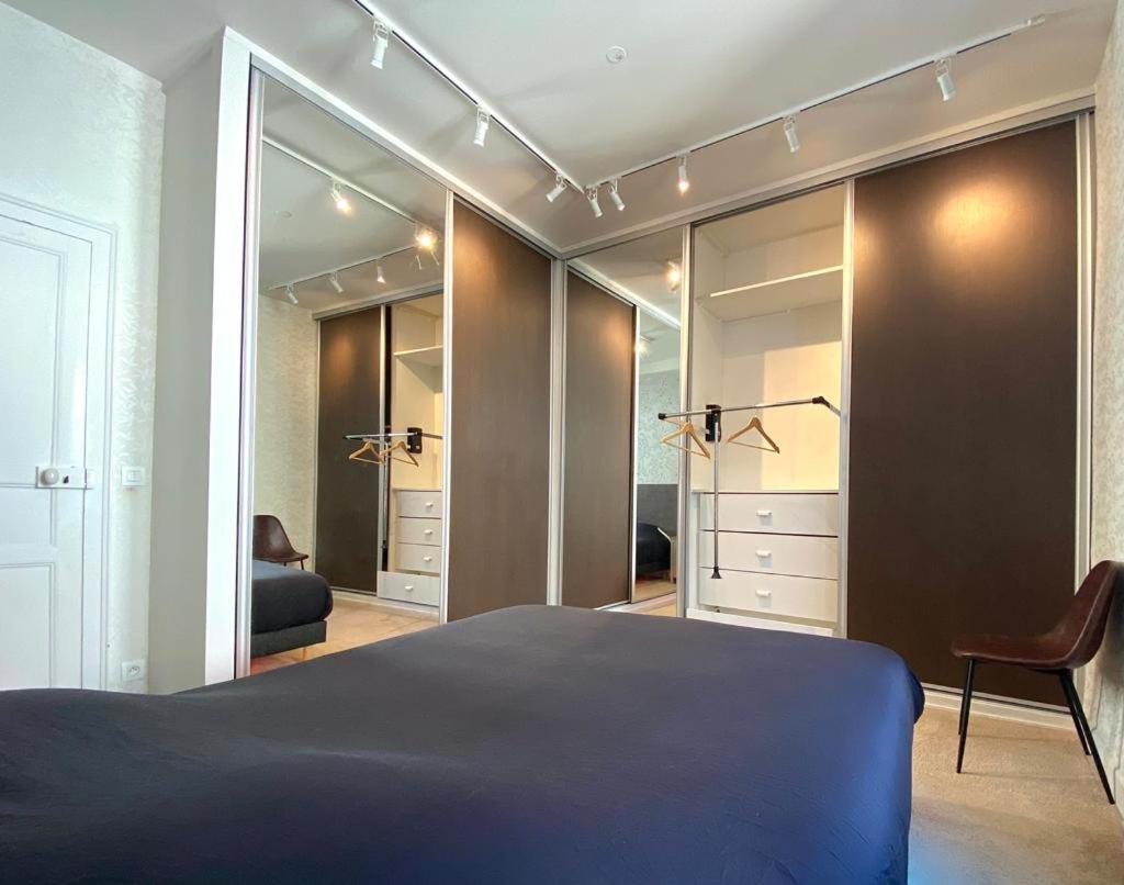 FLOYDROOM'S Pau chambre hôtes standing dans appartement partagé proche château - Housity