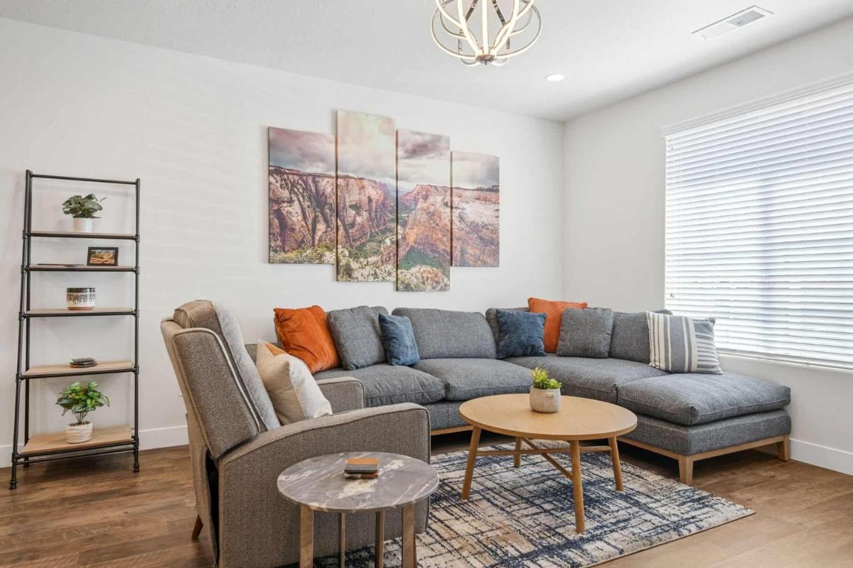 Zi-on the Prize townhouse - Housity