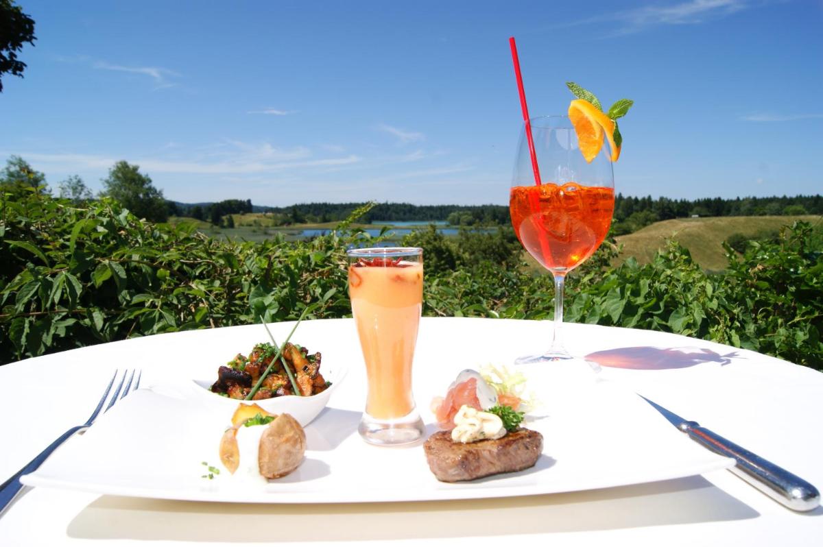 Hotel & Landgasthof Osterseen - Housity