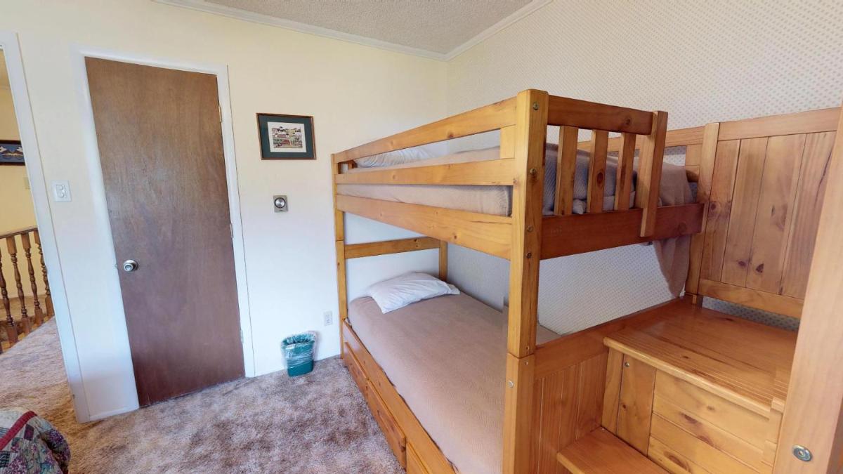 Claim Jumper 4 Townhouse With High Speed Wifi - Housity