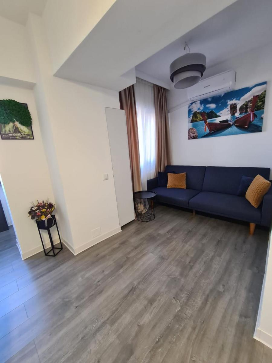 Central Apartment - Housity