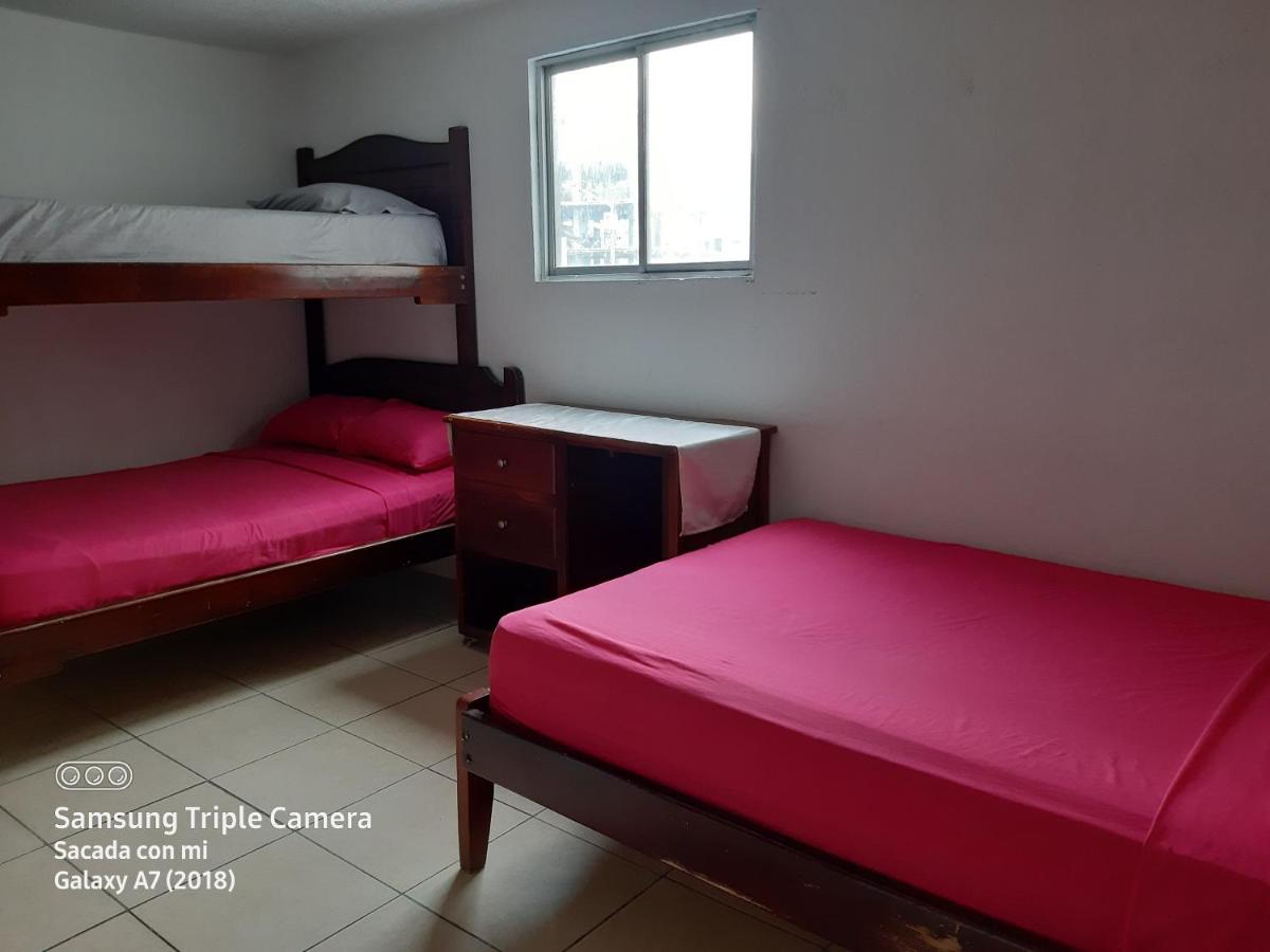 Hostal SAMARY - Housity
