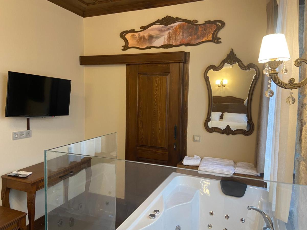 Dionysos 1789 Boutique Hotel - Housity