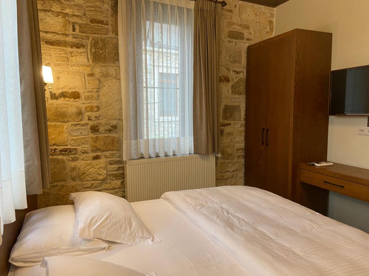 Dionysos 1789 Boutique Hotel - Housity