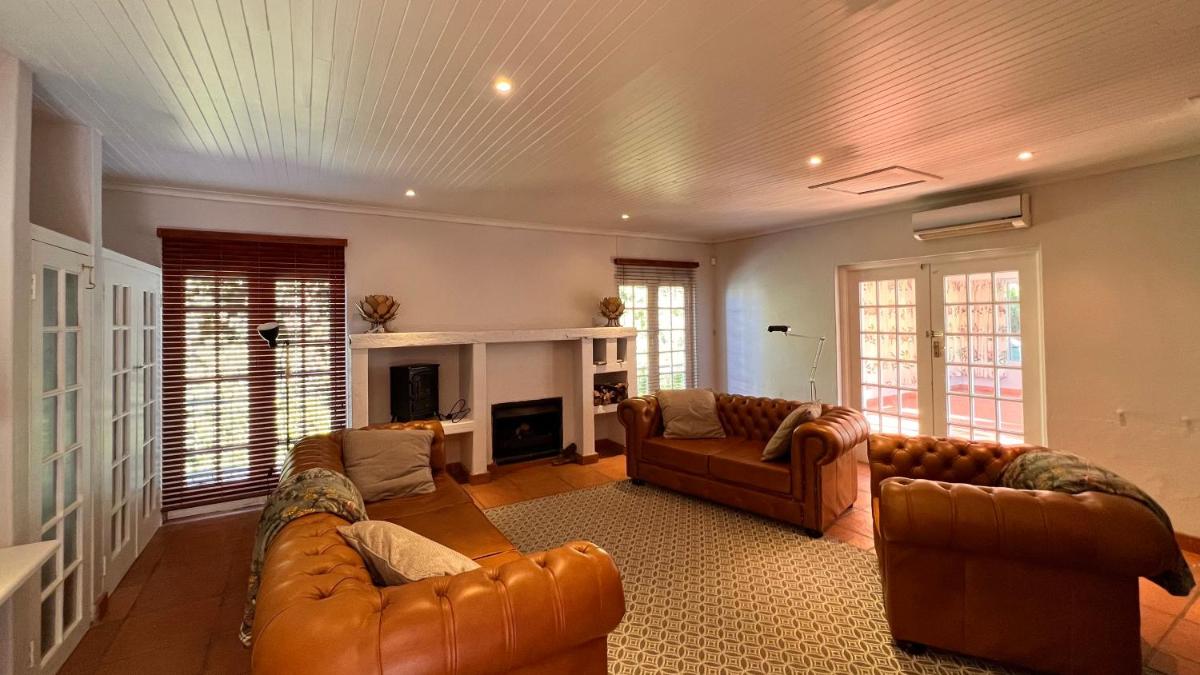 Elm Tree House - Dullstroom - holiday home - Housity