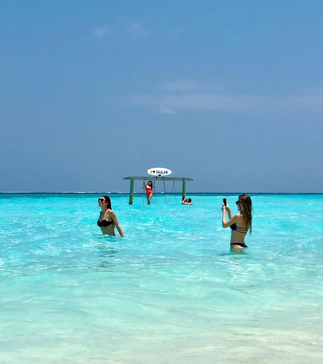 Aqua Sunset - Housity