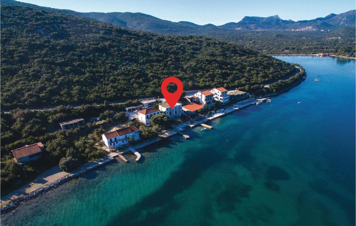One-Bedroom Apartment In Dubrava - Housity