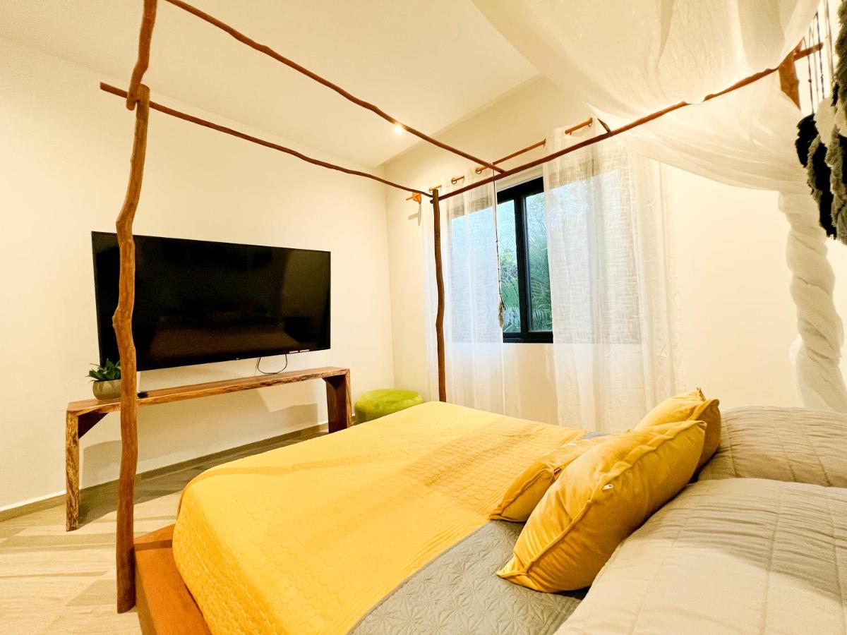 Boho chic apartment in La Veleta 1BDR - Housity