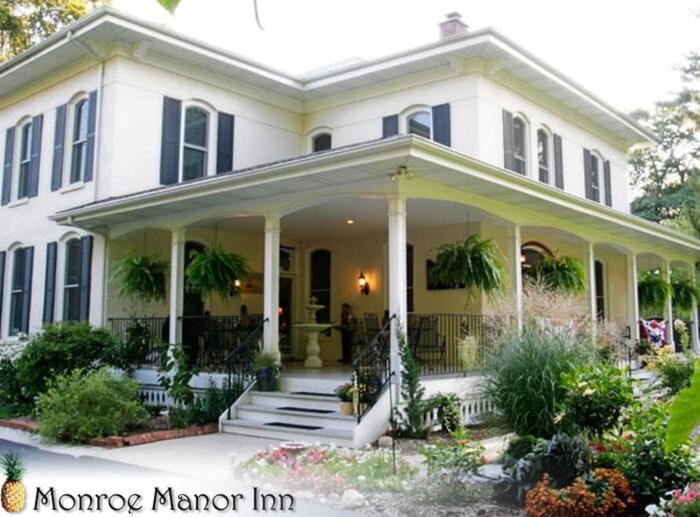 Monroe Manor Inn - Housity