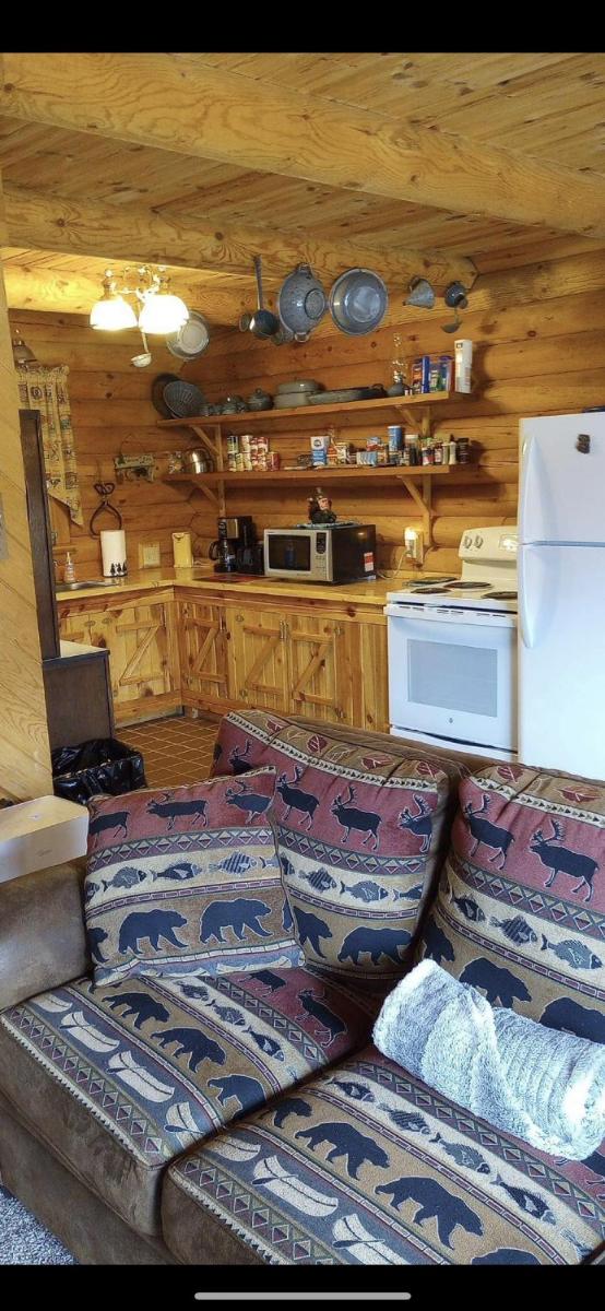 Carries Cabin - Housity