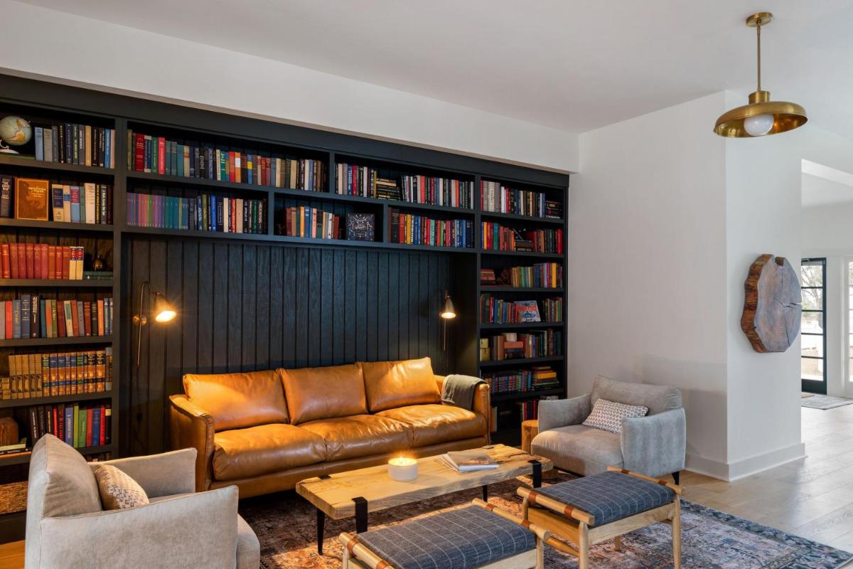 Magnolia Hotel - Housity
